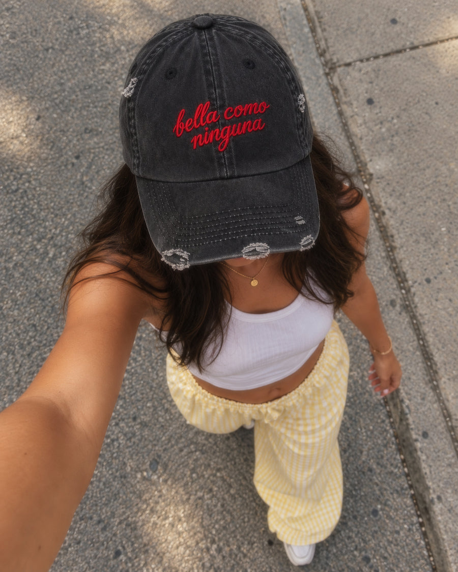 Bella Como Ninguna Distressed Cap